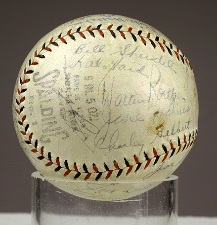 1928 World Series baseball with autographs from St. Louis Cardinals team members