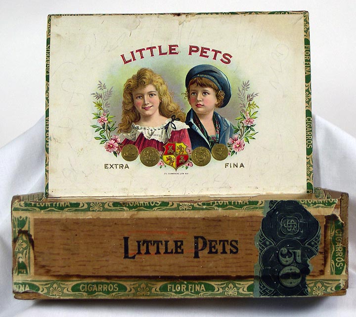 Little Pets Cigar box, interior (13052-27)