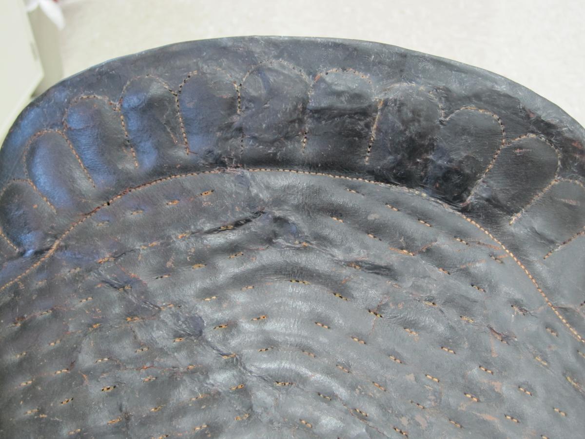 Repair to the back of the saddle after treatment