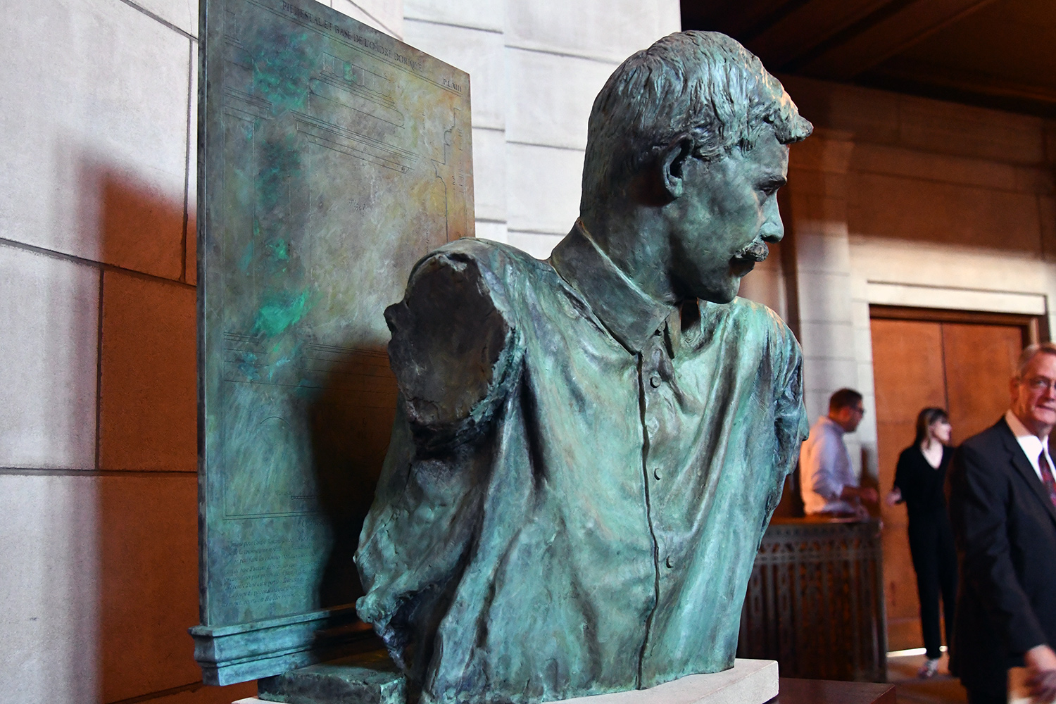Bust of Thomas Kimball from the left