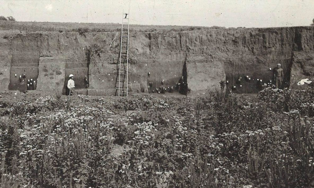 Bakenhaus Deep Site in Platte County, 1936 [NSHS 25PT2-4].
