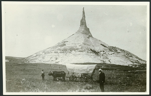 photograph of Chimney Rock, Ezra Meeker, two oxen and a dog from 1906