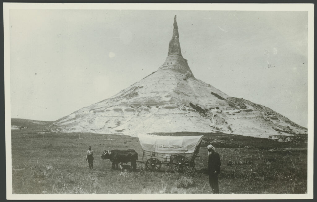 In 1906 Ezra Meekers, an 1852 pioneer, retraced the trail with two oxen and a dog and passed by Chimney Rock.